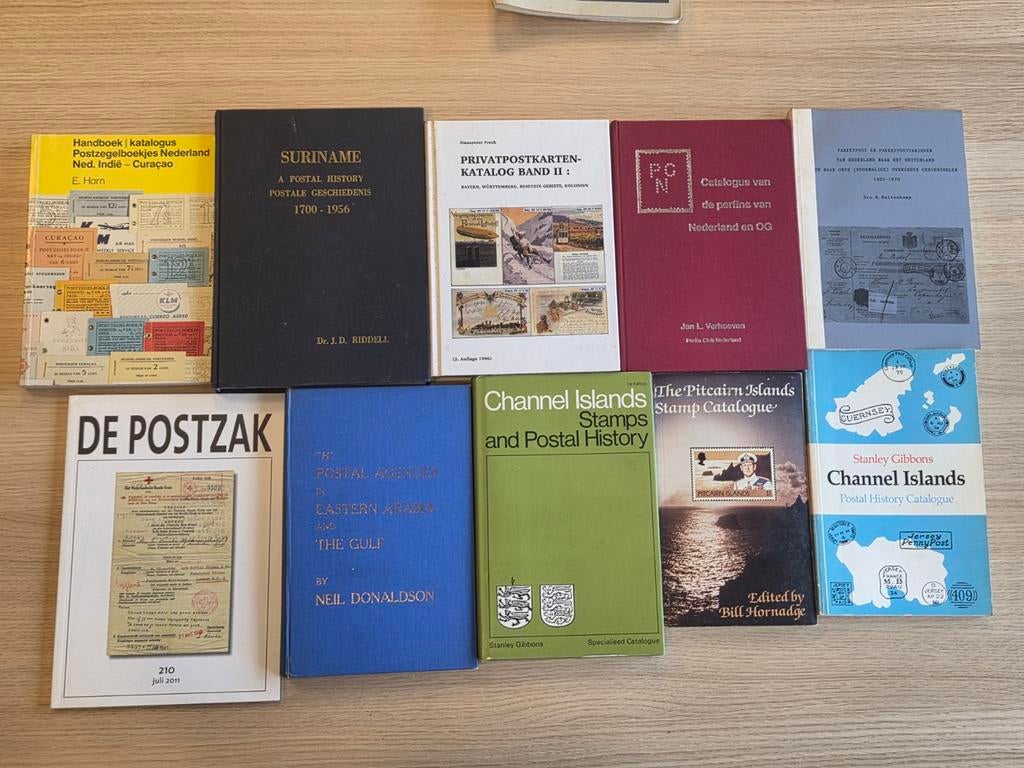 Verzameling postzegelboeken en catalogi, Ophalen of Verzenden