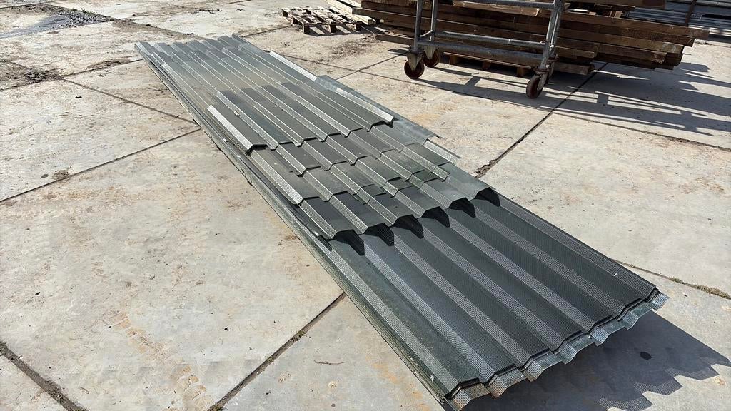 Geperforeerde damwand platen, Ophalen, Gebruikt, IJzer