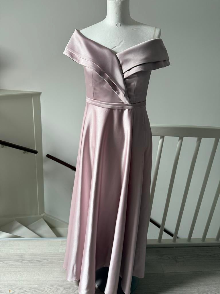 Lila satijnen gelegenheidsjurk maat 36, Galajurk, Paars, Ophalen of Verzenden, Zo goed als nieuw