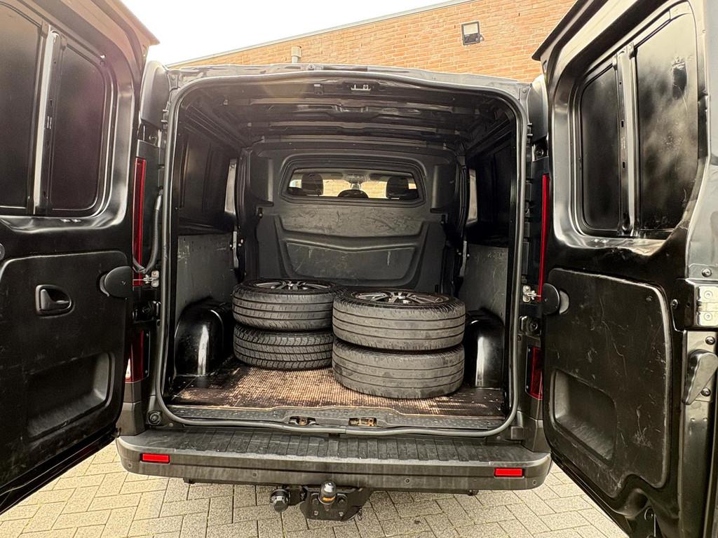 Renault Trafic 1.6dCi 126PK Dubbelcabine Lang / Euro6, Auto's, Voorwielaandrijving, Stof, Gebruikt, Met garantie (alle)