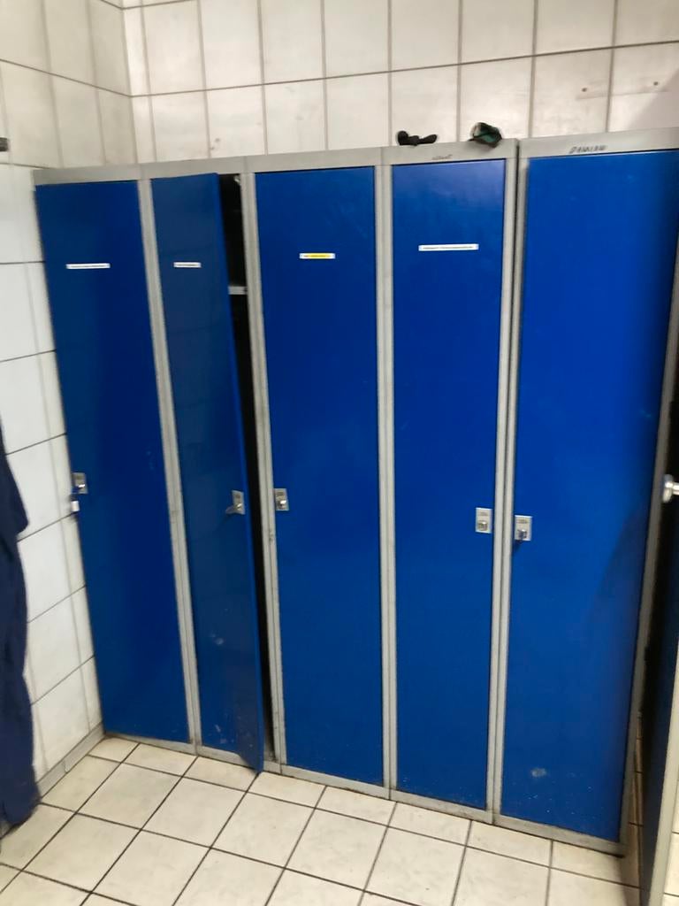 Gebruikte lockers ongeveer 14 stuks (blauw grijs), Ophalen of Verzenden