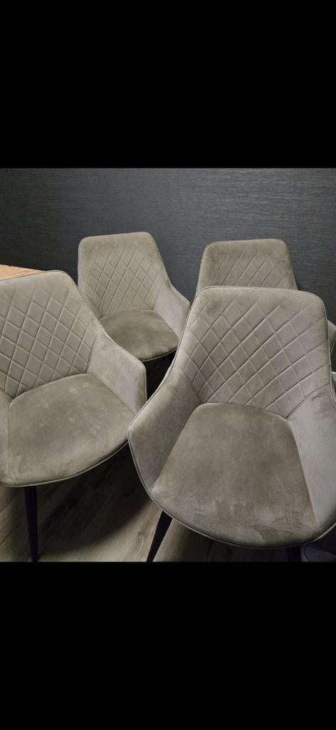 Velvet eetkamerstoelen x4 beige, Ophalen, Strak modern, Overige kleuren, Zo goed als nieuw