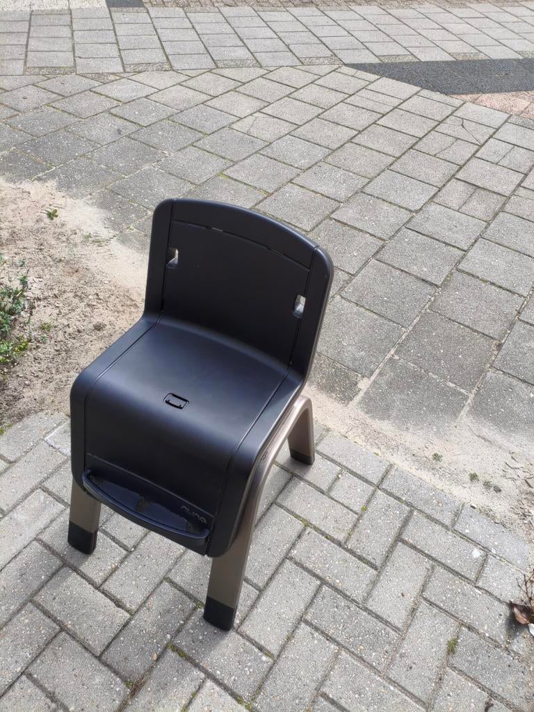 Nuna kinderstoel, Ophalen, Gebruikt, Meegroeistoel, Gordel(s)