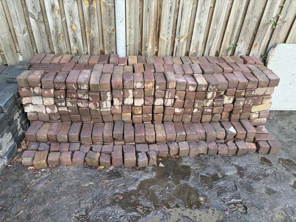 Gebakken klinkers ongeveer 12m2, Tuin en Terras, Ophalen, Overige materialen, Gebruikt, Klinkers