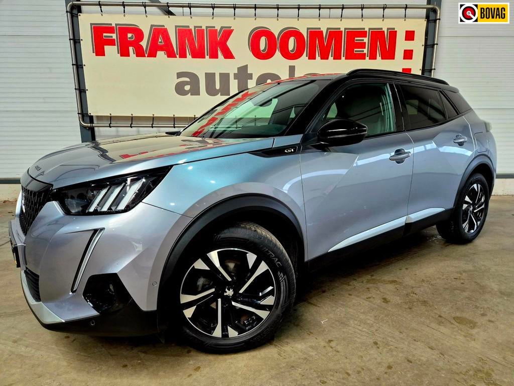 Peugeot 2008 1.2 PureTech GT Pack 131PK + Panorama|Trekhaak|, Gebruikt, 1199 cc, 1180 kg, 3 cilinders