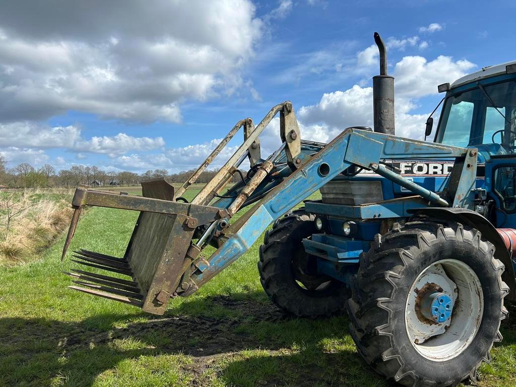 Voorlader Ford 8210, Ophalen