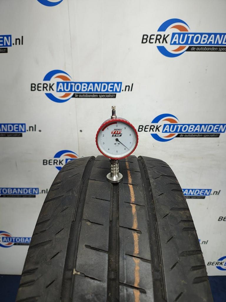 2x Continental Contivancontact 200 235/60 R17C 117/115R 235/, -, -, 17 inch, Ophalen of Verzenden