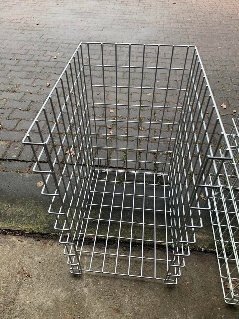 Stapelbare metalen stellingdelen, Huis en Inrichting, Ophalen, Gebruikt