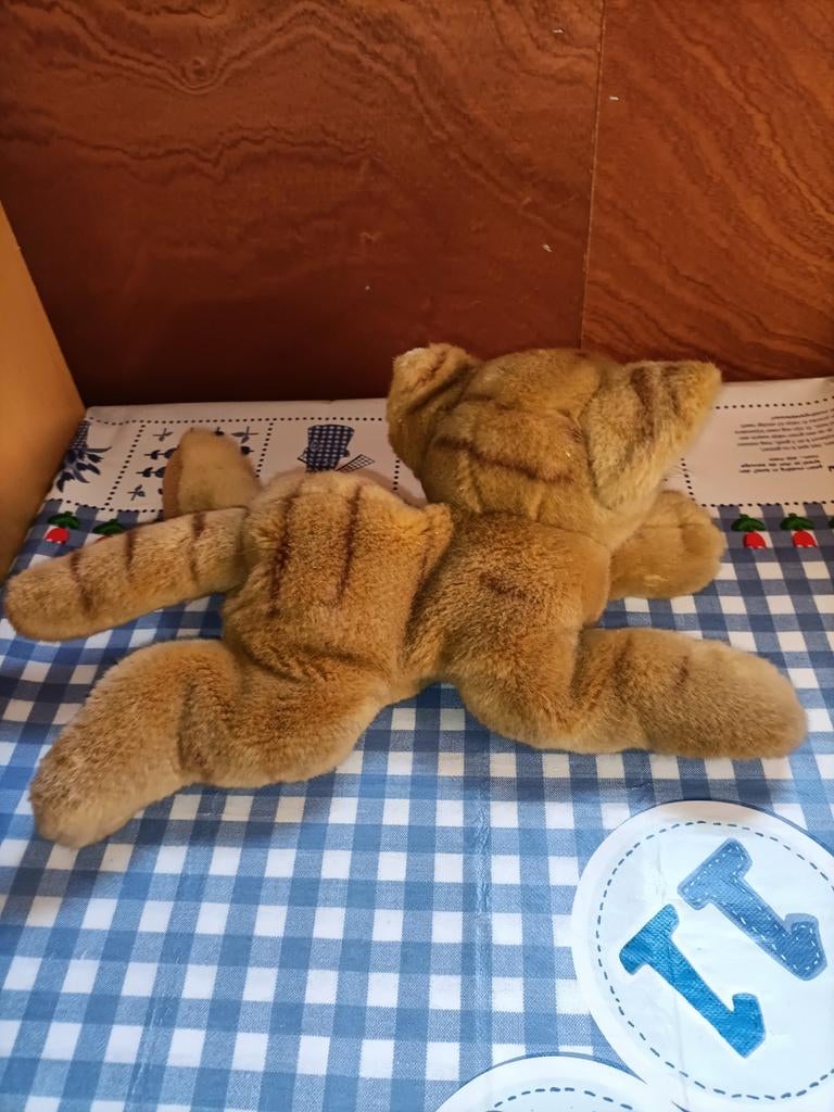 Bruine poes / kat knuffel 20 cm groot, Ophalen of Verzenden, Zo goed als nieuw