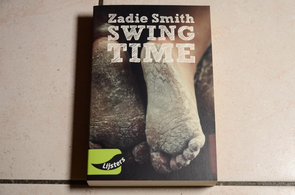 Blackbirds: Swing Time / Zadie Smith       , Boeken, Taal | Engels, Ophalen of Verzenden, Zo goed als nieuw, Fictie