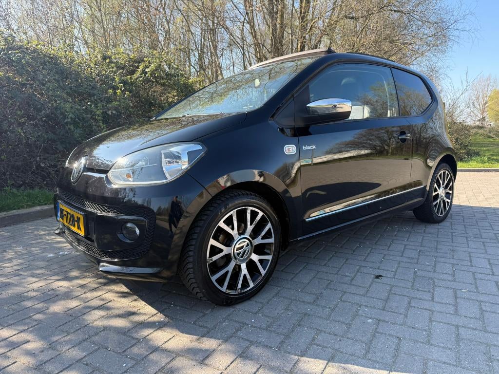 Vw up!High Up!BLACK Up! 1.0 55KW/75PK AC,Leer, Pano,Stoelver, 74 pk, 4 stoelen, Zwart, Handgeschakeld