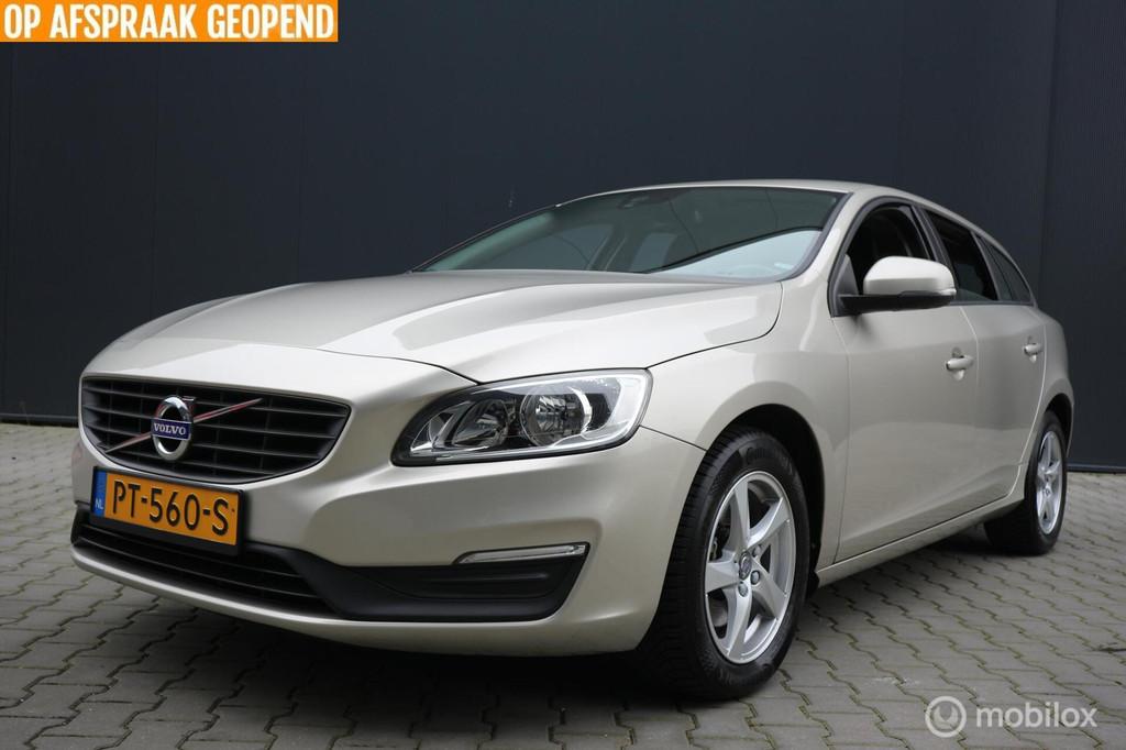 Volvo V60 2.0 T3 Polar ECC/NAVIGATIE/PDC/120.835KM!/NAP, Auto's, Volvo, Gebruikt, Euro 6, 4 cilinders, Origineel Nederlands