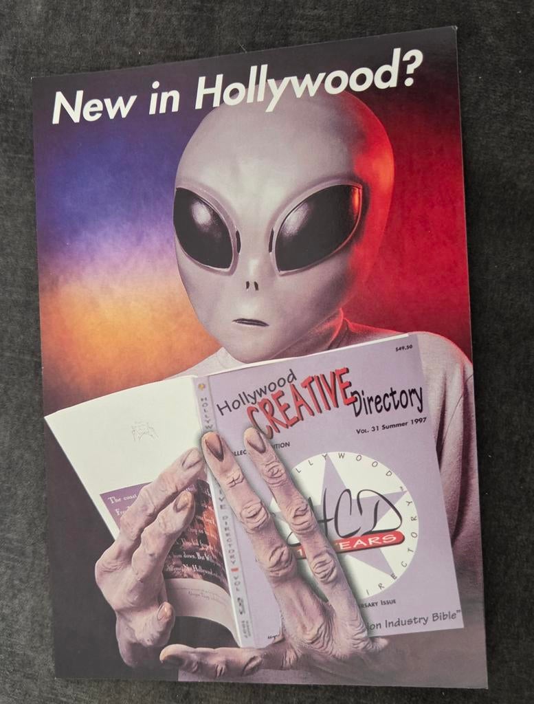 New in Hollywood? Alien met telefoonboek, Verzamelen, Verzenden, 1980 tot heden, Ongelopen, Overige thema's