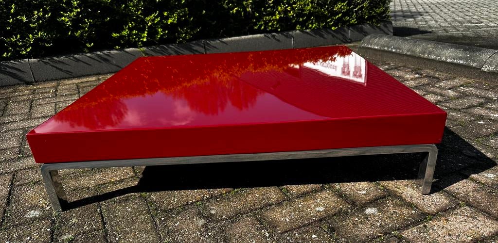 Zanotta Greggy design salontafel rood – Indriolo, Huis en Inrichting, Tafels | Salontafels, 100 tot 150 cm, Zo goed als nieuw