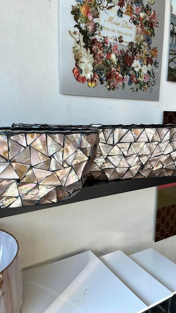 MOTHER OF PEARL SCHELPEN VAAS BRUIN SCHUIT XXL BROWN SALE!!, Huis en Inrichting, Woonaccessoires | Vazen, Overige kleuren, Minder dan 50 cm