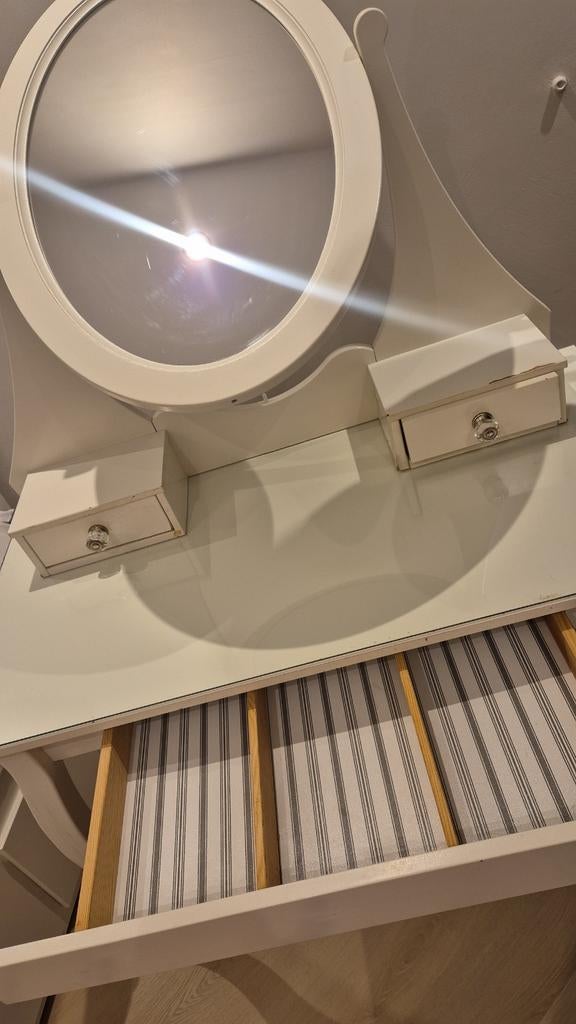 Witte Ikea kaptafel met spiegel en lades, Ophalen, Gebruikt, 100 tot 150 cm, 50 tot 100 cm