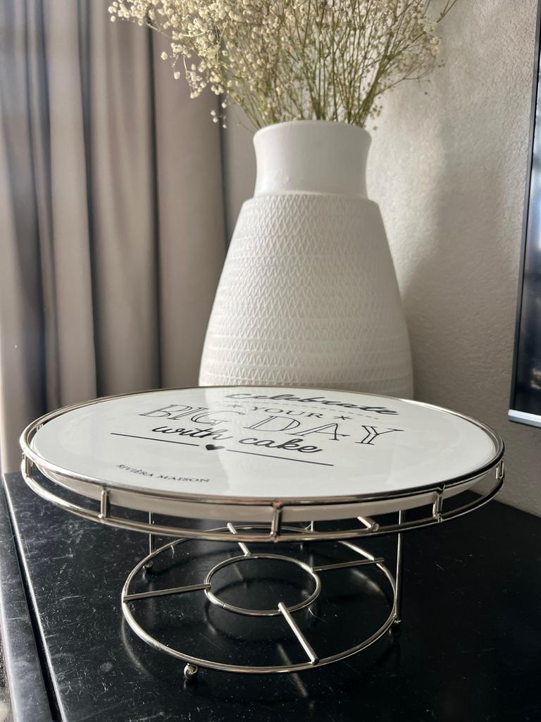 Riviera Maison taartplateau, Gebruikt, Keramiek, Overige typen, Ophalen of Verzenden