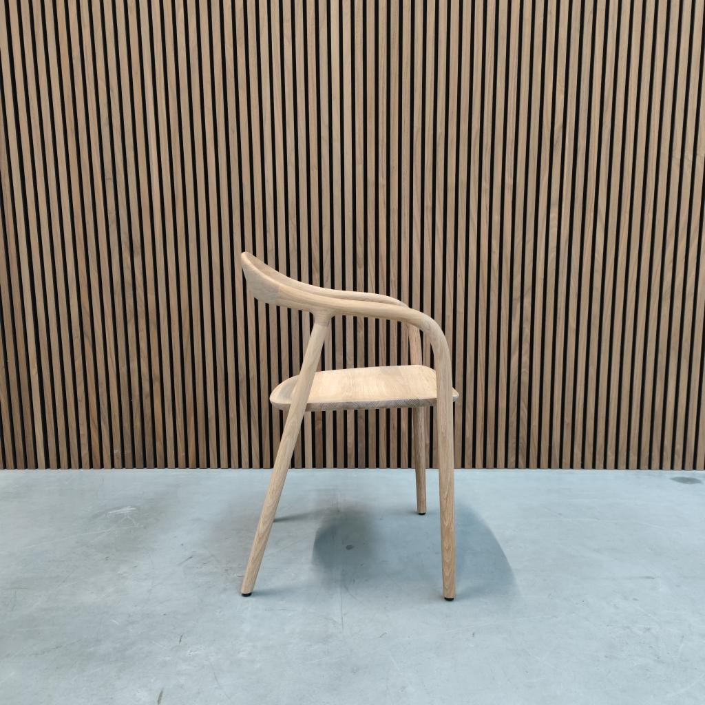 Artisan Neva dining chair oak