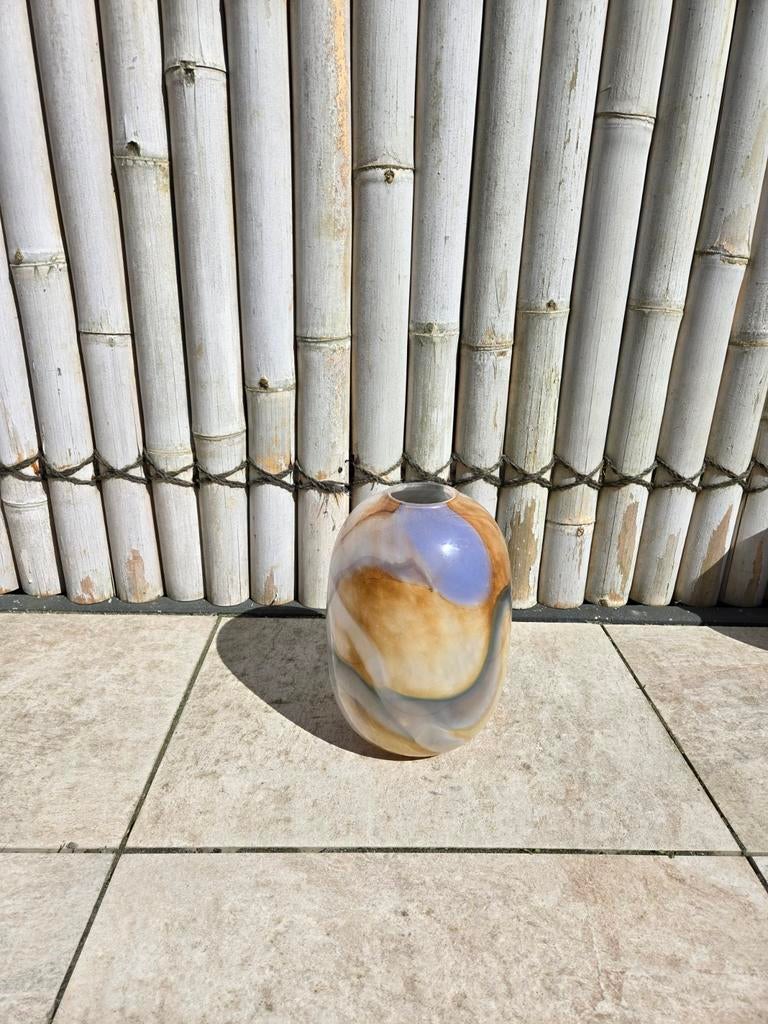 Unieke glazen vaas met kleurrijke marmerlook, Ophalen of Verzenden