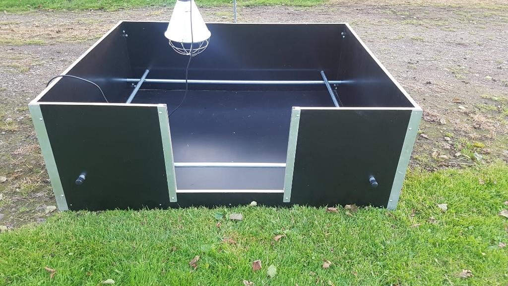 Zeer grote werpkist te huur 145 x 125, Ophalen, Gebruikt, 110 cm of meer, Minder dan 65 cm