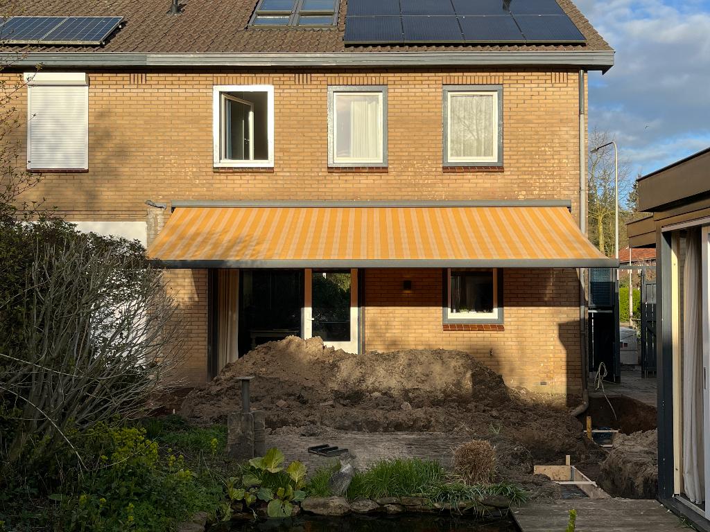 Zonnescherm, 6,5m x 2,5m, Tuin en Terras, Ophalen, 450 cm of meer, Elektrisch, Zo goed als nieuw