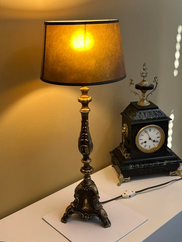 Antieke kandelaar gemaakt als lamp, in de jaren 1950, Antiek en Kunst, Ophalen of Verzenden, Koper of Brons