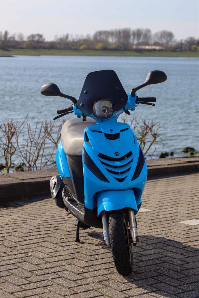 Piaggio Zip 80cc brom, Ophalen, Zo goed als nieuw, Benzine, Zip