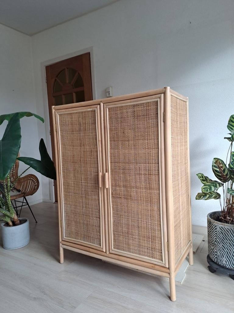 Rotan kast Ella met webbing - Zo goed als nieuw, Huis en Inrichting, Kasten | Kledingkasten, Ophalen