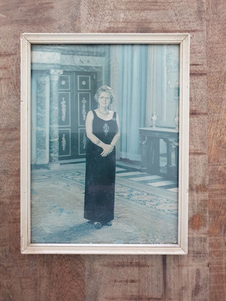 Koninklijke familie / Juliana, Minder dan 50 cm, Gebruikt, Ophalen of Verzenden, Foto of Poster