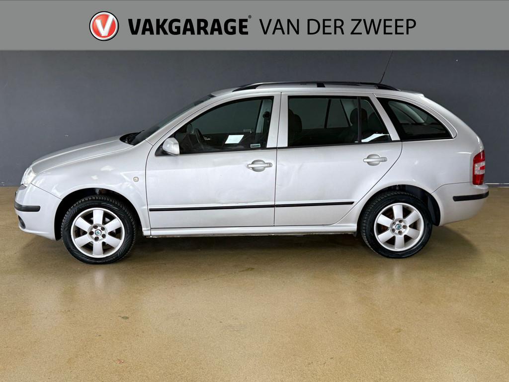 Skoda Fabia Combi 1.4-16V Spirit+ | Trekhaak (bj 2007), Voorwielaandrijving, Gebruikt, 4 cilinders, 82 pk
