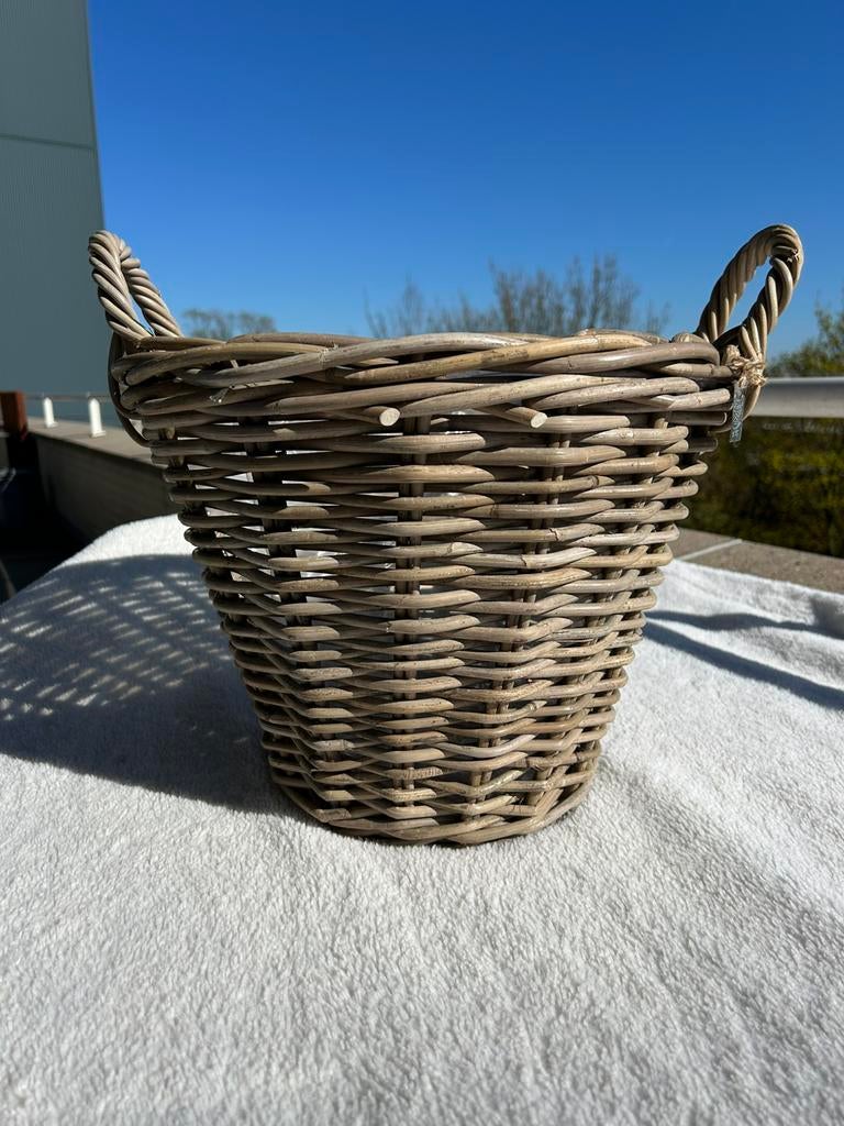 Grote rieten planten mand met hengsels, Ophalen, Mand, Rond, Zo goed als nieuw