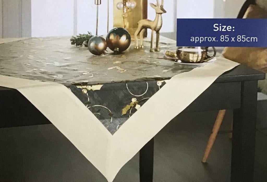 Kerstkleed dubbelzijdig en 2 kerstkransen, Ophalen of Verzenden, Nieuw