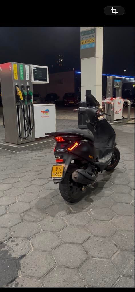 Piaggio Zip 2000 liefst ruilen voor een zip type 1/2/3 of 2t, Fietsen en Brommers, Scooters | Piaggio, Ophalen, Gebruikt, Maximaal 45 km/u