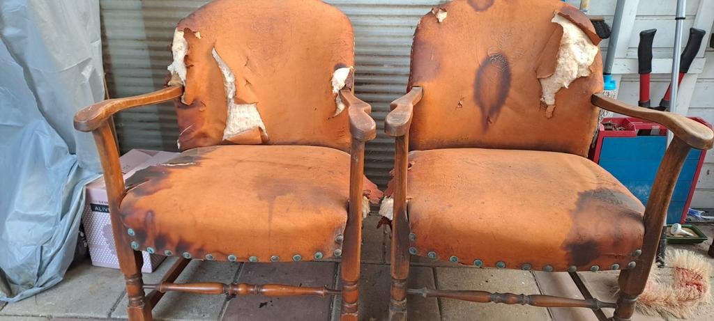 Antieke stoelen Artifort, Ophalen