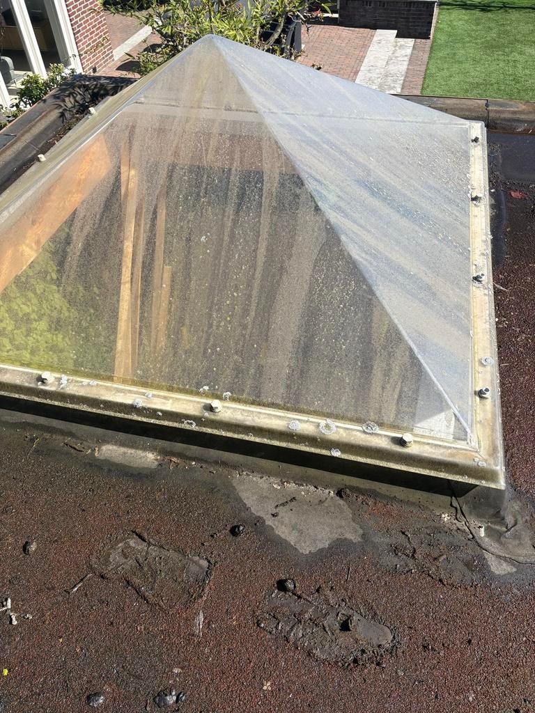 Gebruikt dakraam piramidevormig, Gebruikt, Minder dan 80 cm, Ophalen of Verzenden, Dubbelglas