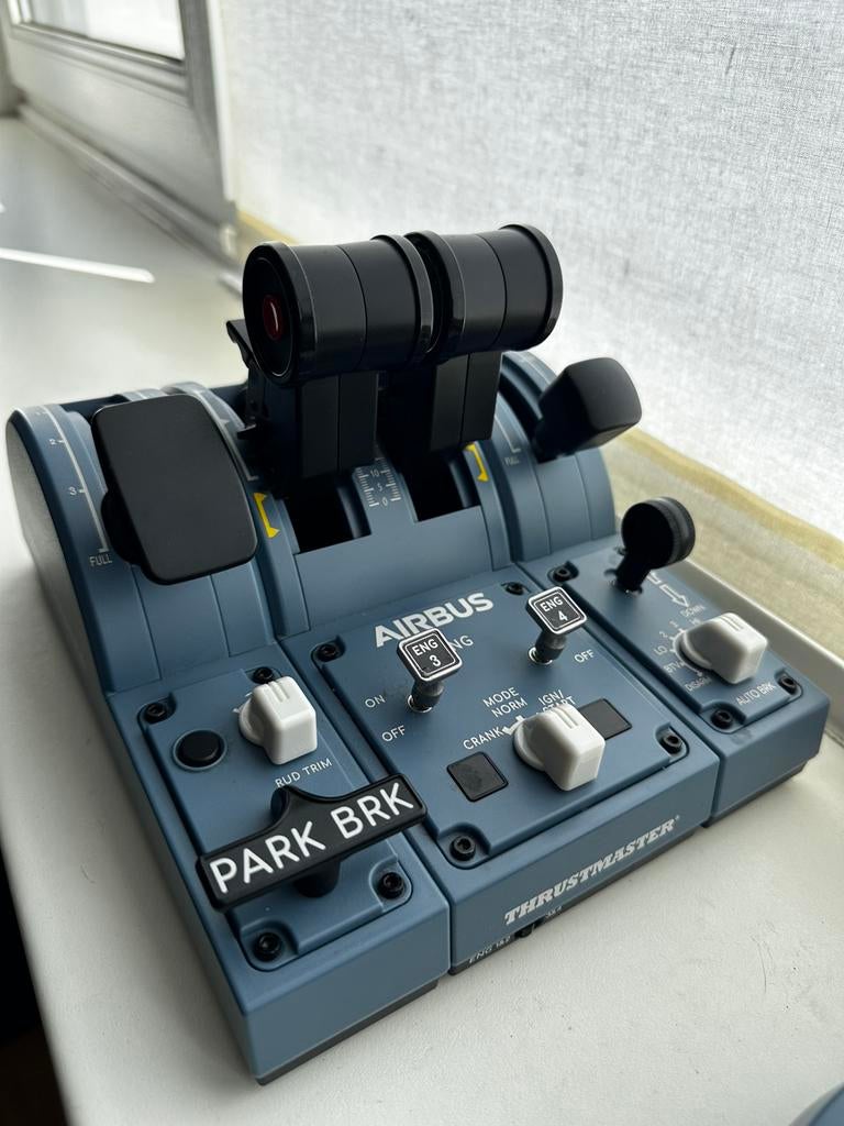 Thrustmaster Airbus TCA throttle quadrant & flight stick, Ophalen of Verzenden, Zo goed als nieuw