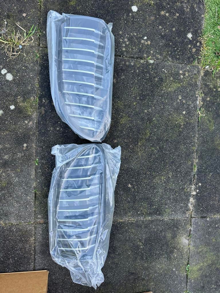 Nieuwe BMW 5 Serie Voorgrille (2019), Voor, Nieuw, Ophalen of Verzenden, Bumper