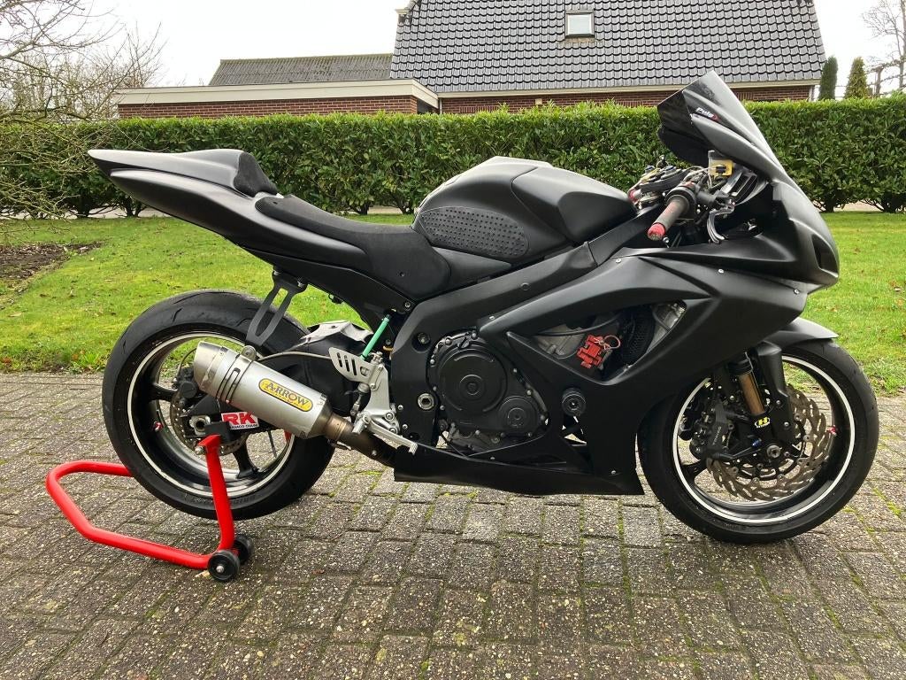 SUZUKI GSX-R 750 CIRCUITMOTOR / CIRCUIT MOTOR / TRACKBIKE, 750 cc, Sportuitlaat, 4 cilinders, Super Sport