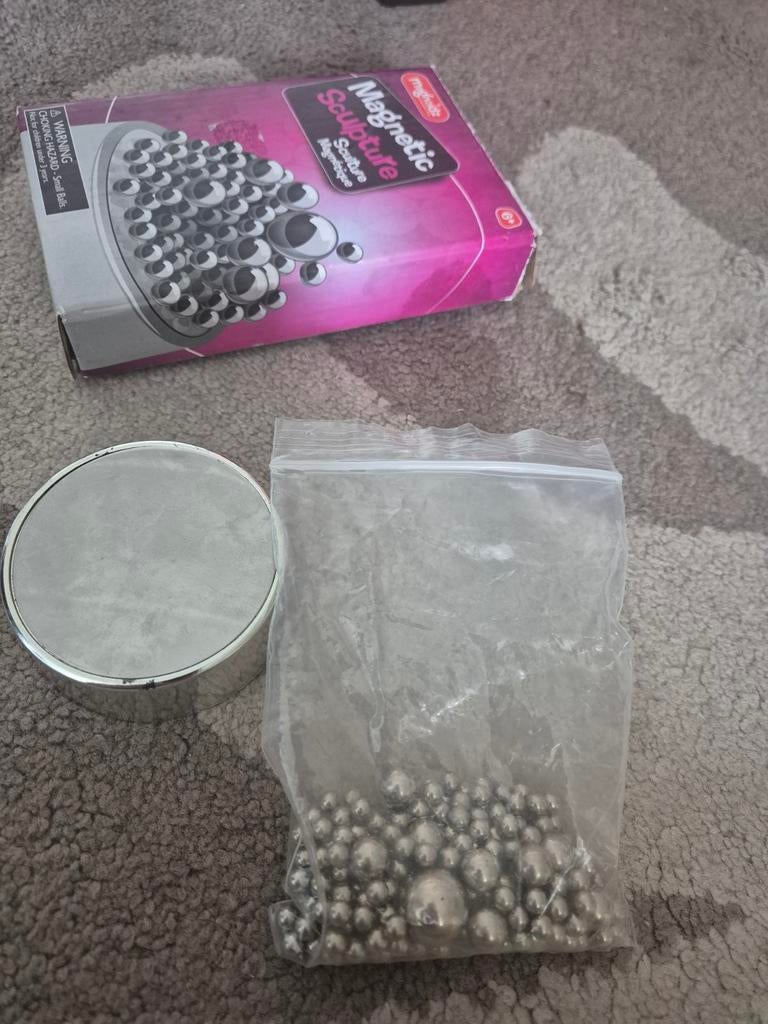 Magnetische Sculptuur Speelgoed - Magneetzand, Ophalen, Gebruikt, Bouwen