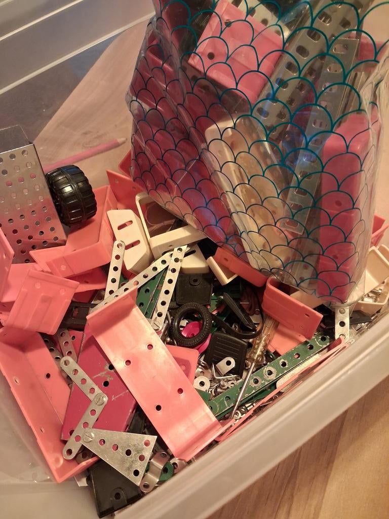 Een verzameling construction, Ophalen, Gebruikt