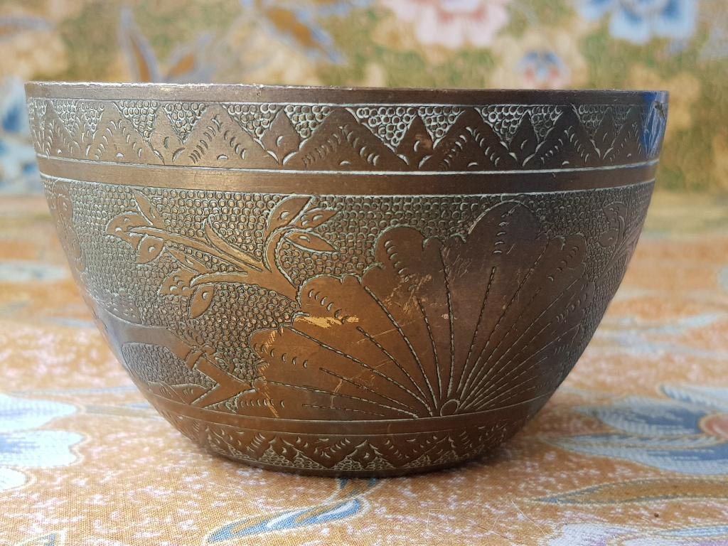 Mooie zware antieke Wajang kom uit Indonesië 10,3 cm., Ophalen of Verzenden, Brons