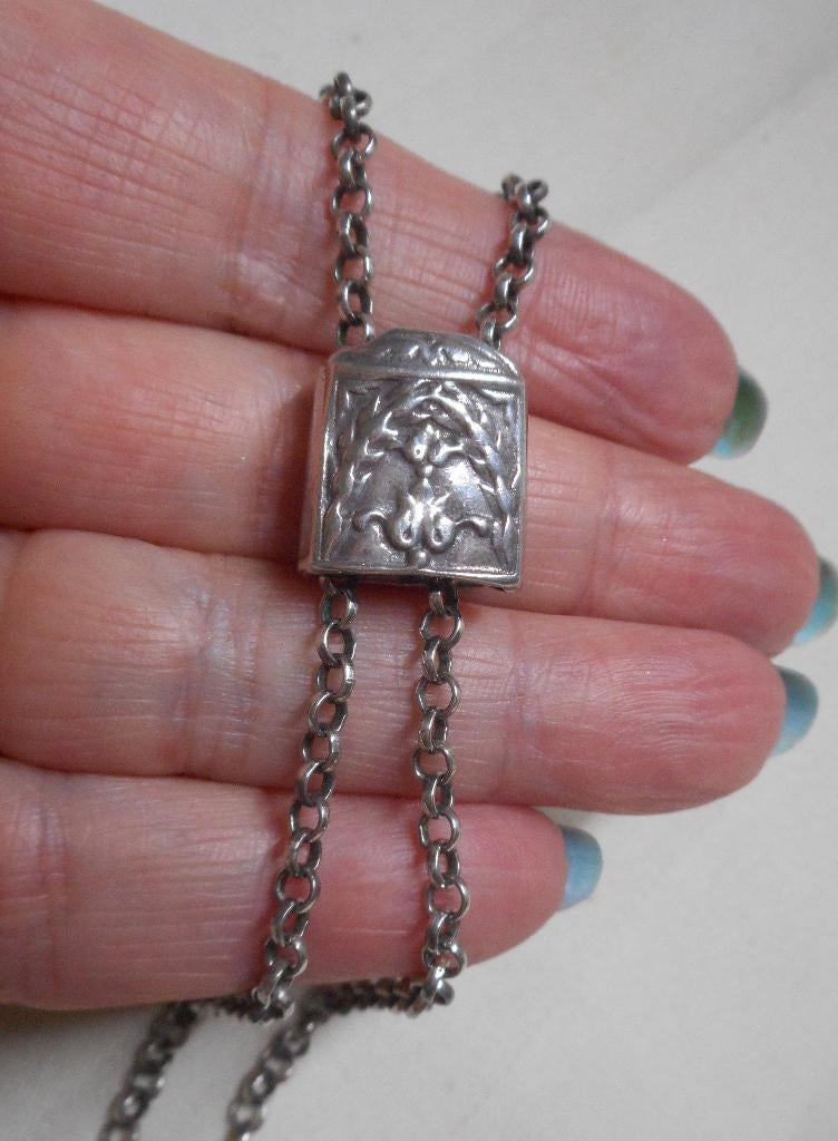 Zilveren jasseron met breidoppen jaren 60 nr.2222, Met hanger, Verzenden, Zo goed als nieuw, Zilver