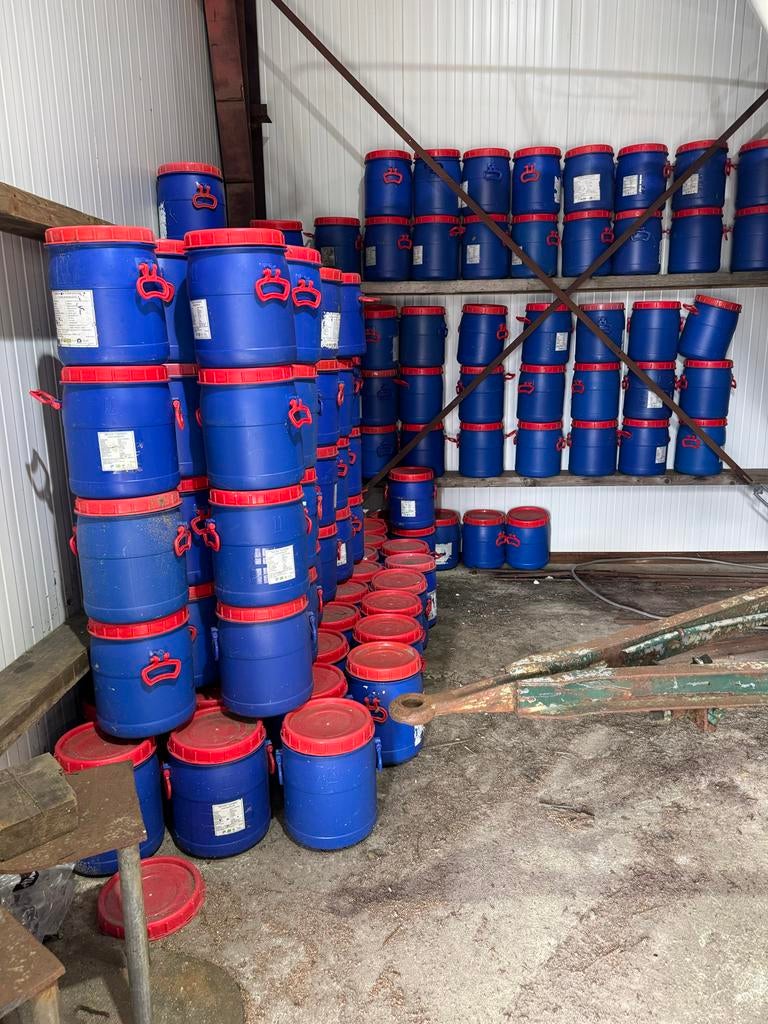 Tonnen 25 liter, Minder dan 75 liter, Ophalen, Zo goed als nieuw, Kunststof