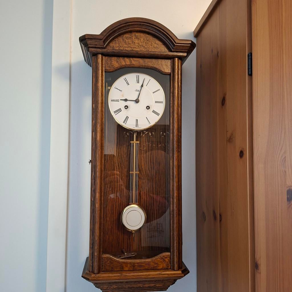 Mooie eikenhouten klok van JEKA, Ophalen of Verzenden