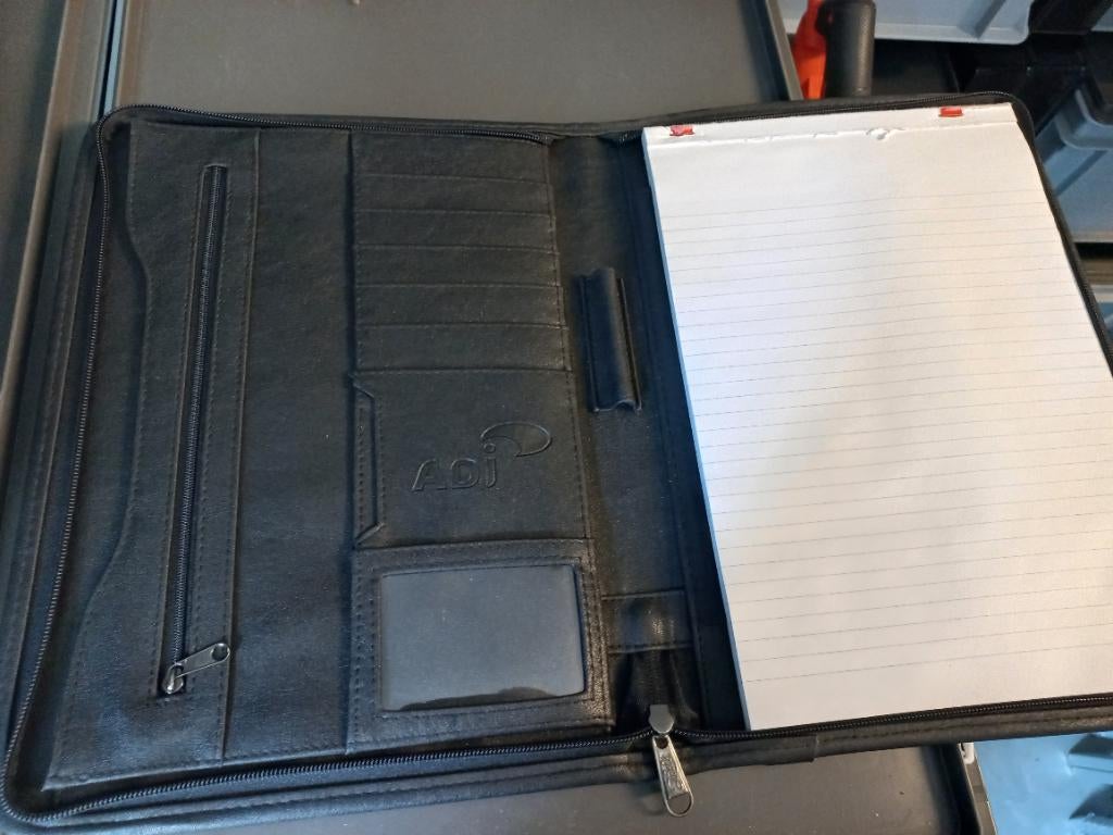 Showmap a4, Ophalen, Zo goed als nieuw