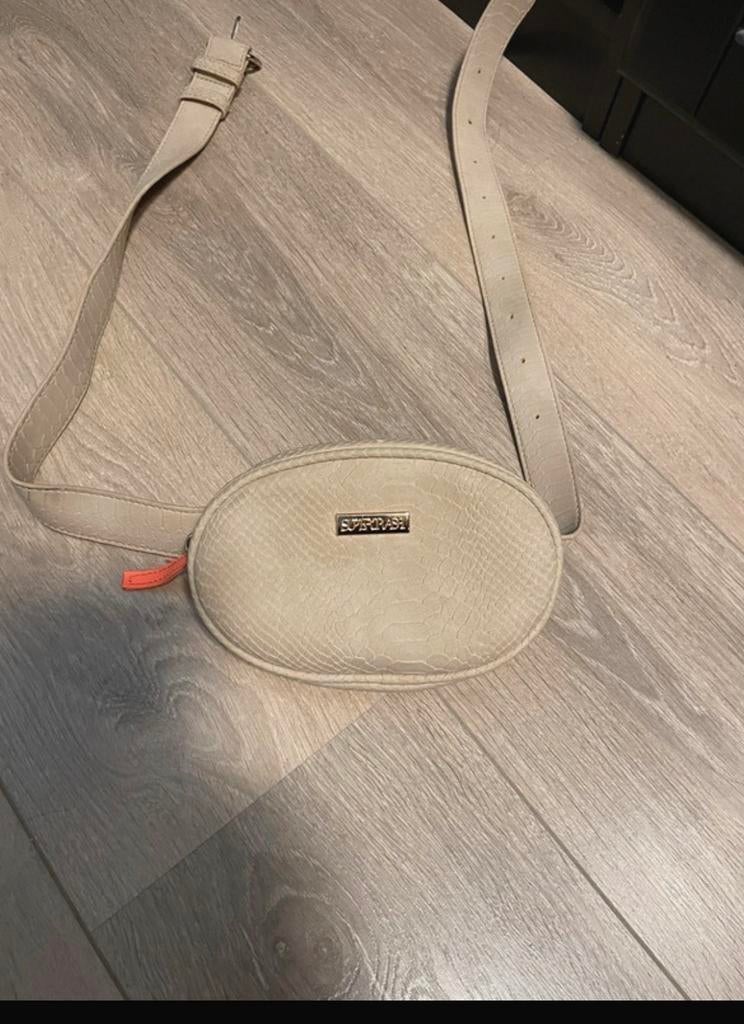 Supertrash tasje, Sieraden, Tassen en Uiterlijk, Tassen | Damestassen, Ophalen of Verzenden, Zo goed als nieuw, Beige, Avondtasje