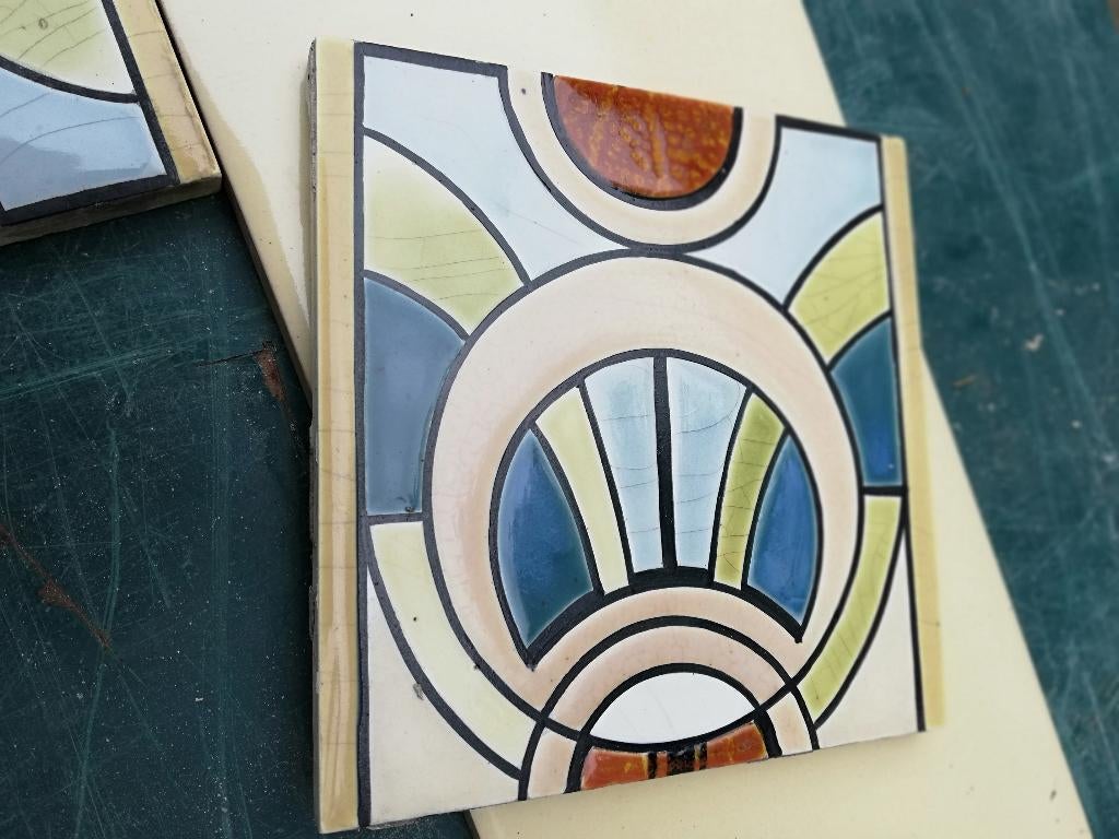 13+1 unieke art deco randtegels Maison Helman Bruxelles