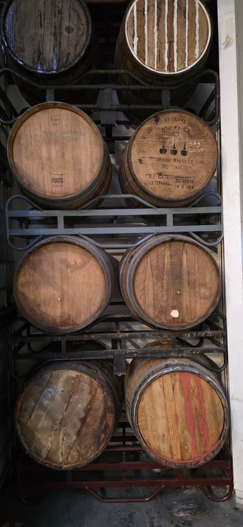 Oude eikenhouten wijnvaten - regenton - bloembak, Huis en Inrichting, Ophalen, Gebruikt, 25 flessen of meer, 75 cm of meer