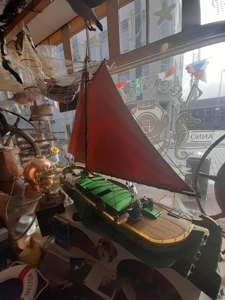 groot scheepsmodel  Paviljoenpoon   prijs verlaagd, Verzamelen, Scheepvaart, Ophalen of Verzenden, Zo goed als nieuw, Zeilboot