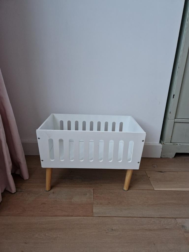 Leuk poppenwiegje, Kinderen en Baby's, Speelgoed | Poppen, Ophalen of Verzenden, Zo goed als nieuw, Babypop